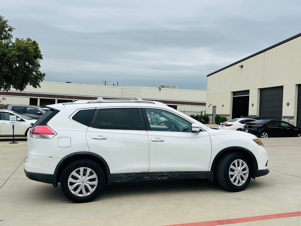 2016 Nissan Rogue Image 11