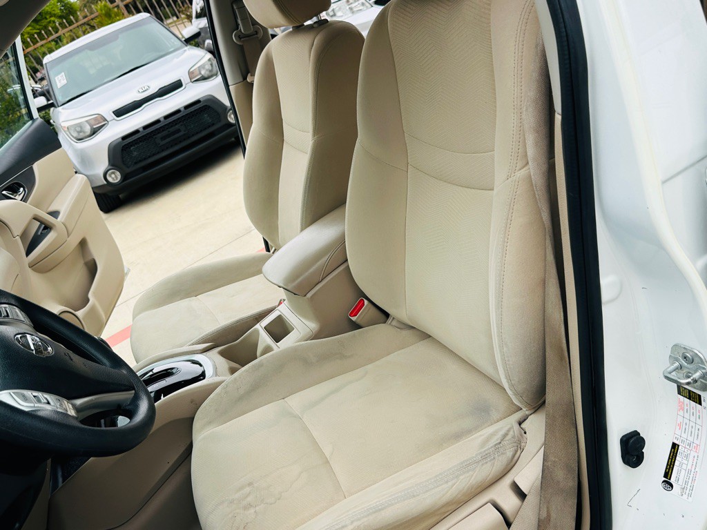 2016 Nissan Rogue Image 14