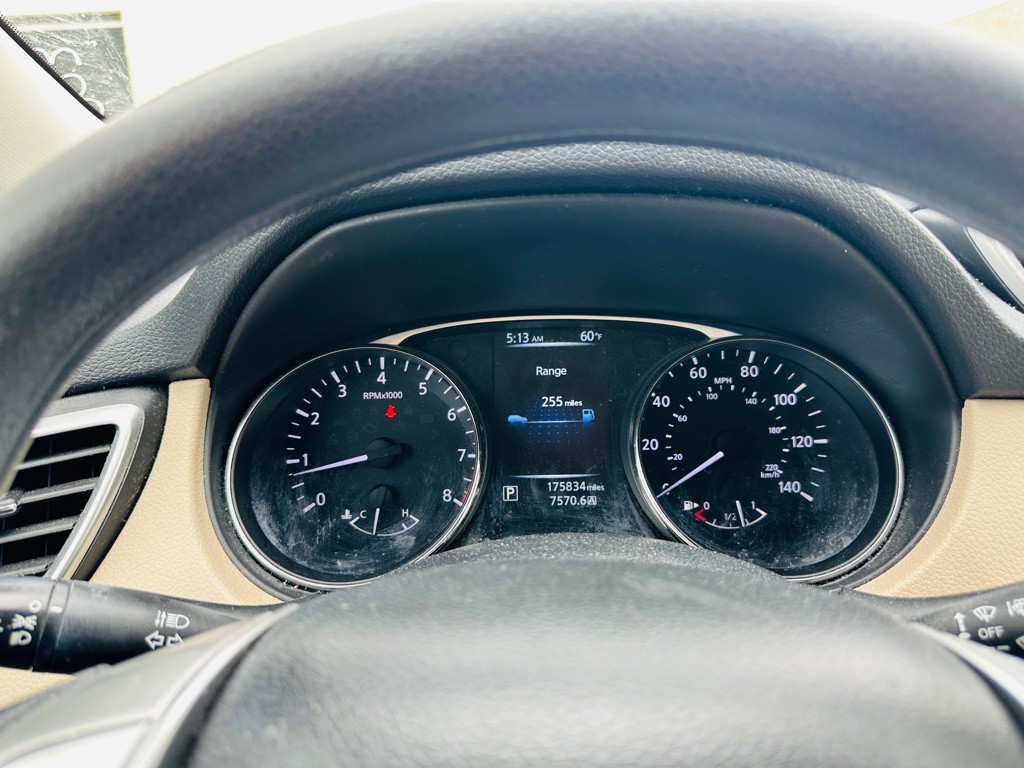 2016 Nissan Rogue Image 27