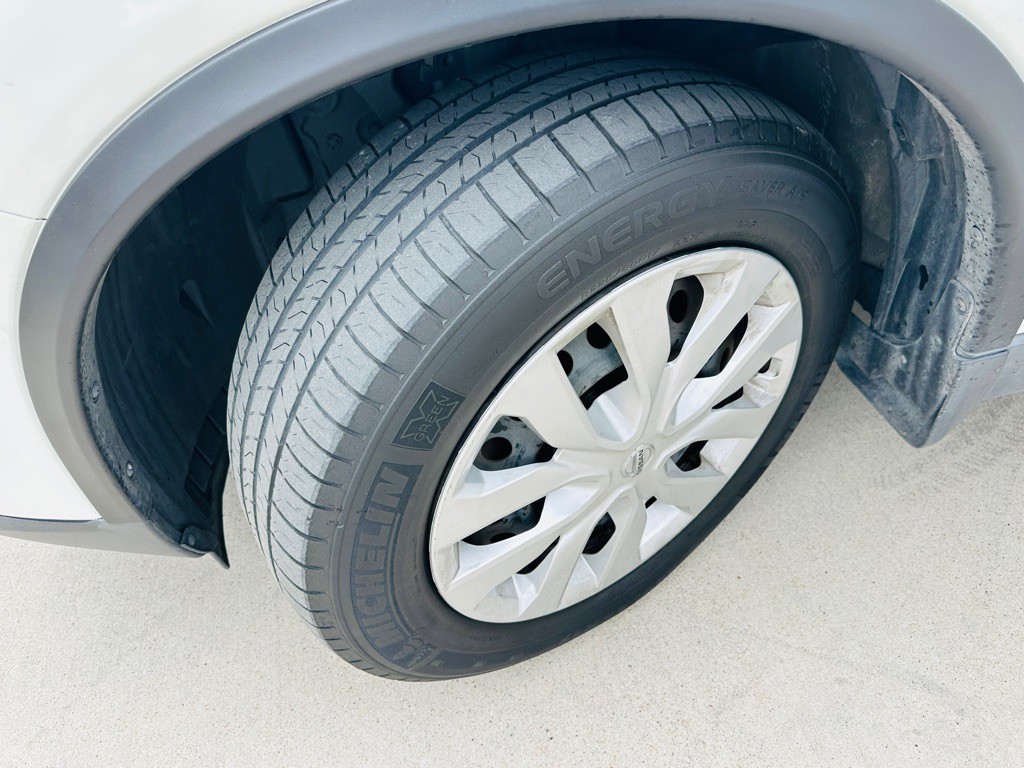 2016 Nissan Rogue Image 29