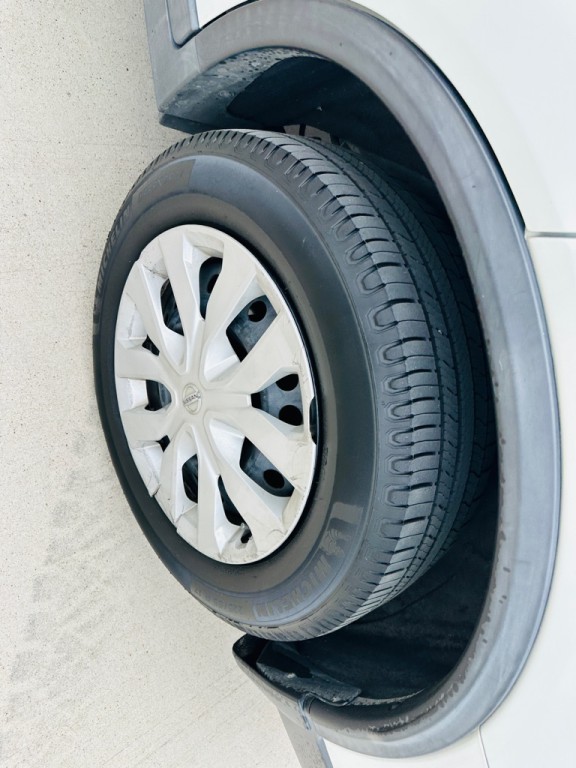 2016 Nissan Rogue Image 30