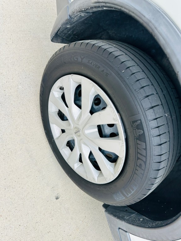 2016 Nissan Rogue Image 31