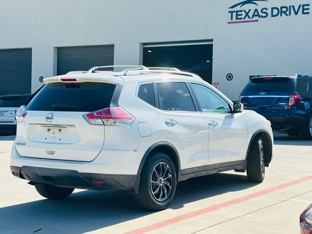 2016 Nissan Rogue Image 10