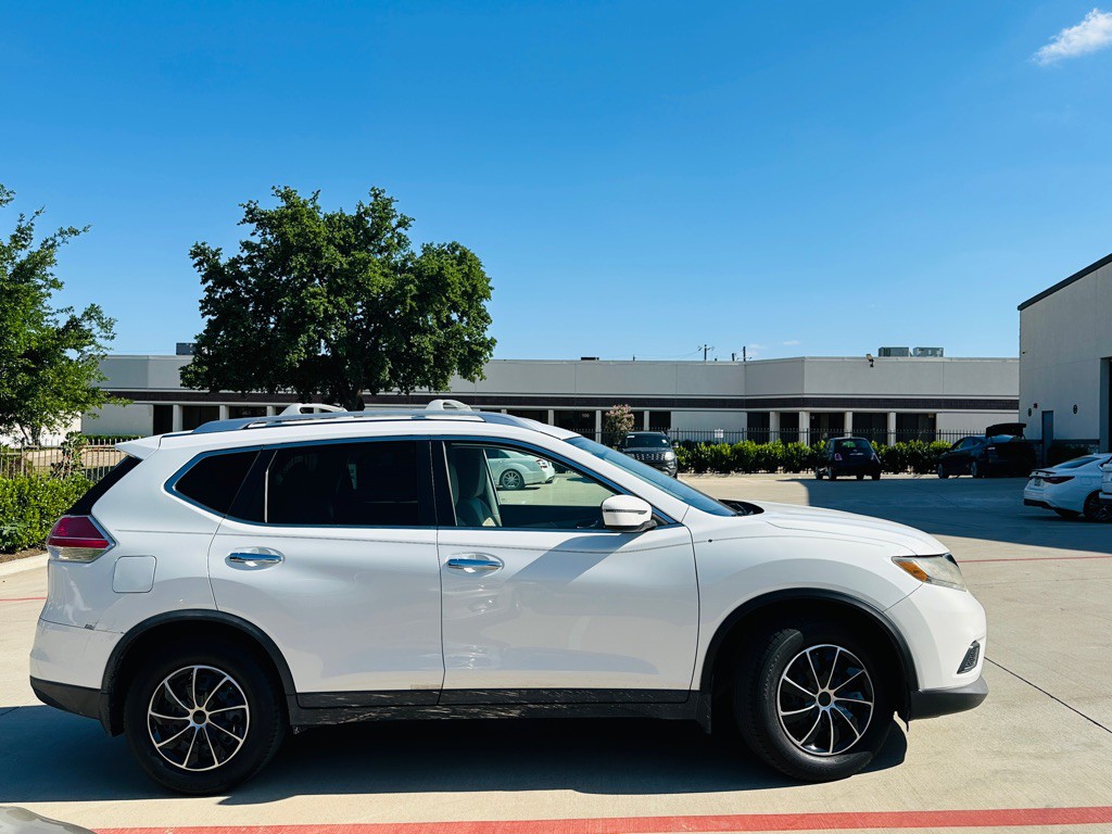 2016 Nissan Rogue Image 11