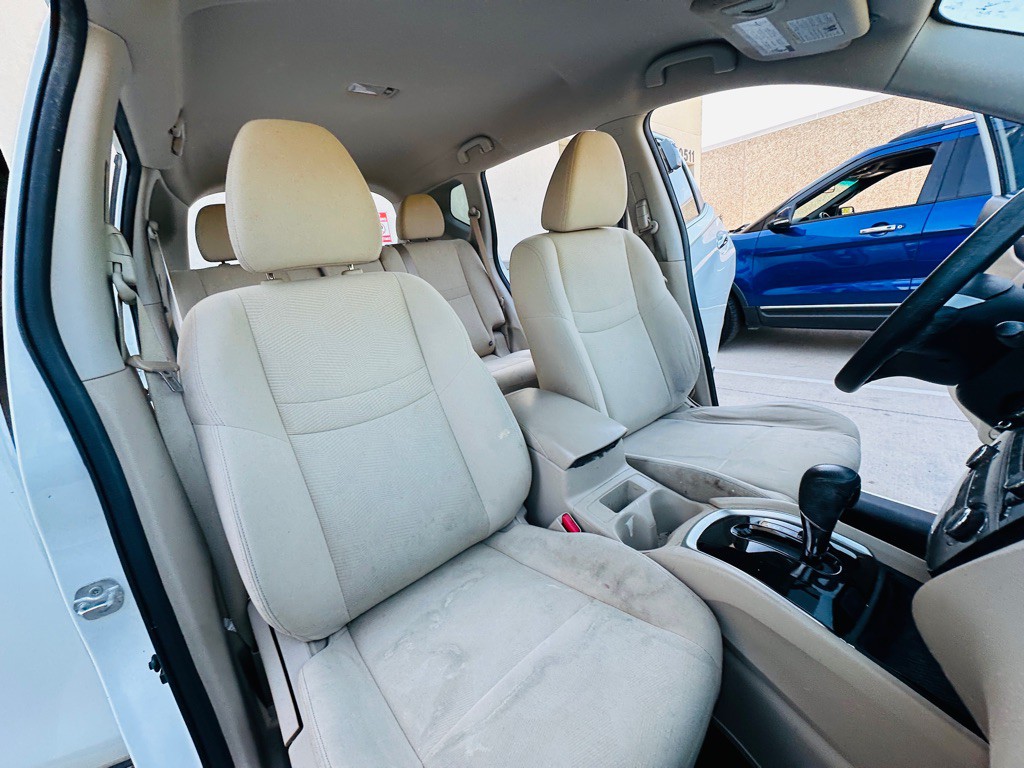 2016 Nissan Rogue Image 23