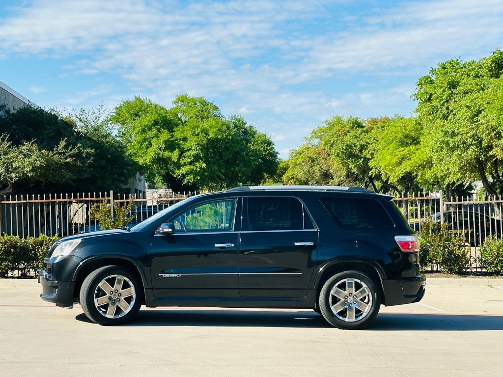 2011 GMC Acadia Image 5