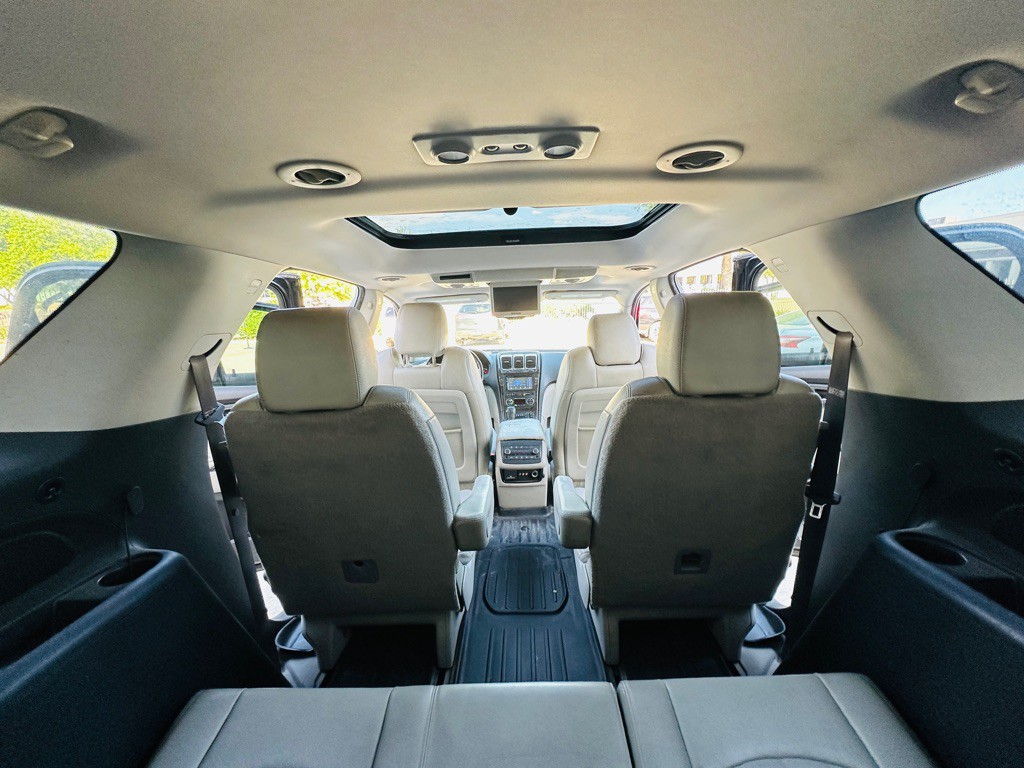 2011 GMC Acadia Image 19