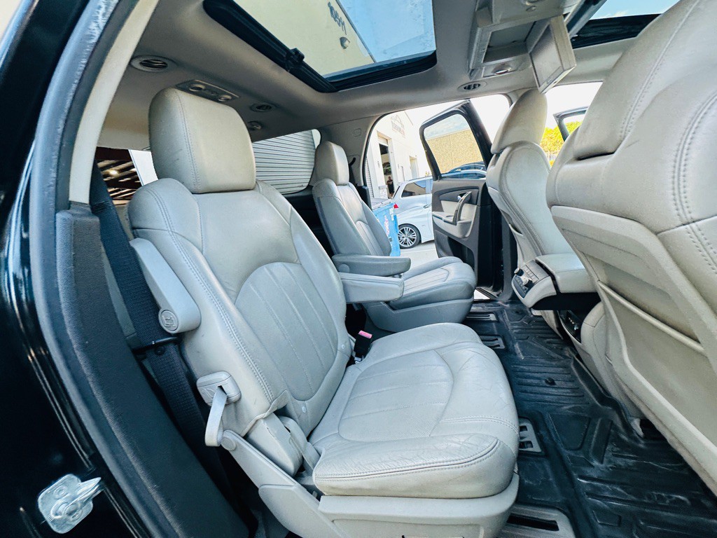 2011 GMC Acadia Image 21