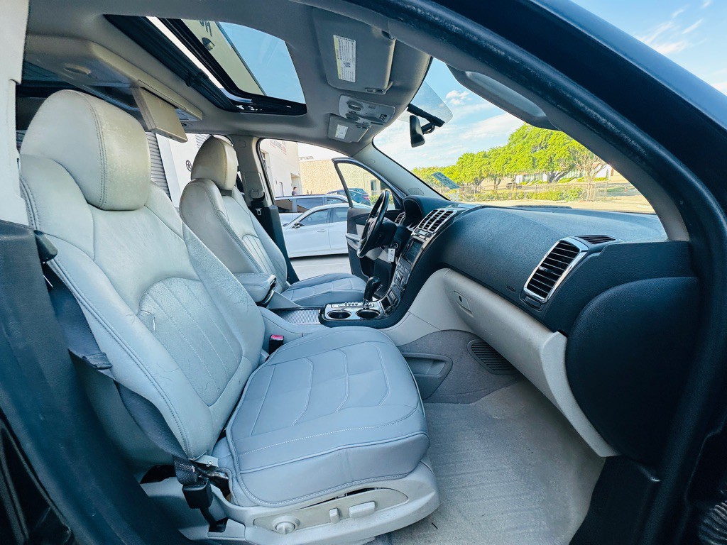 2011 GMC Acadia Image 23