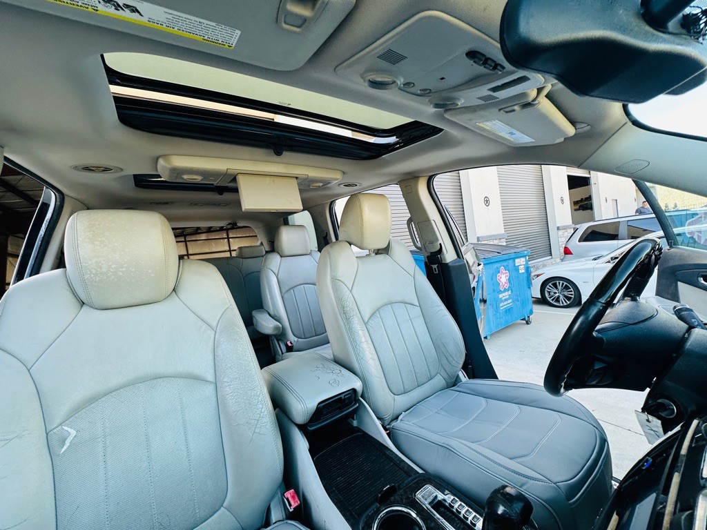 2011 GMC Acadia Image 25
