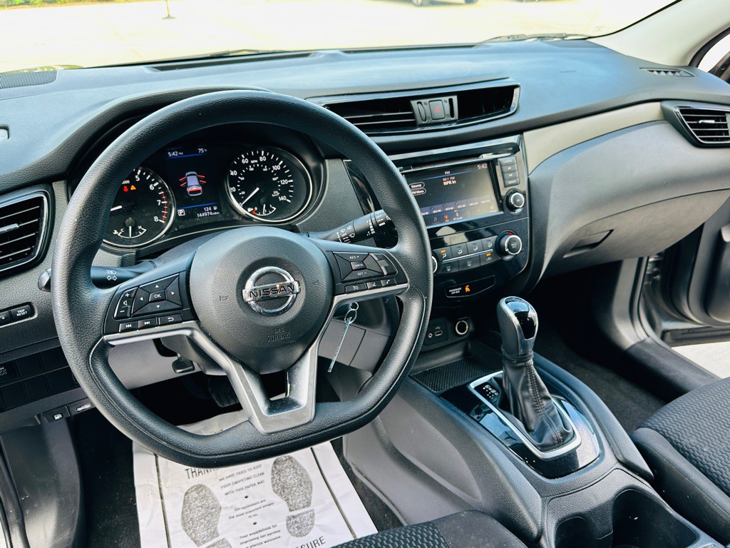 2019 Nissan Rogue Image 15