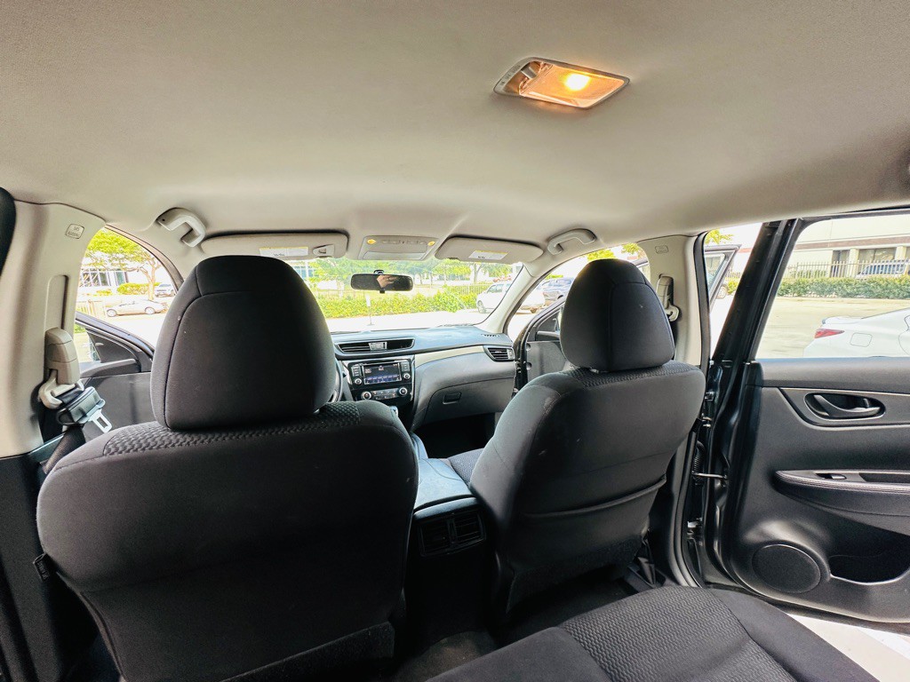 2019 Nissan Rogue Image 20