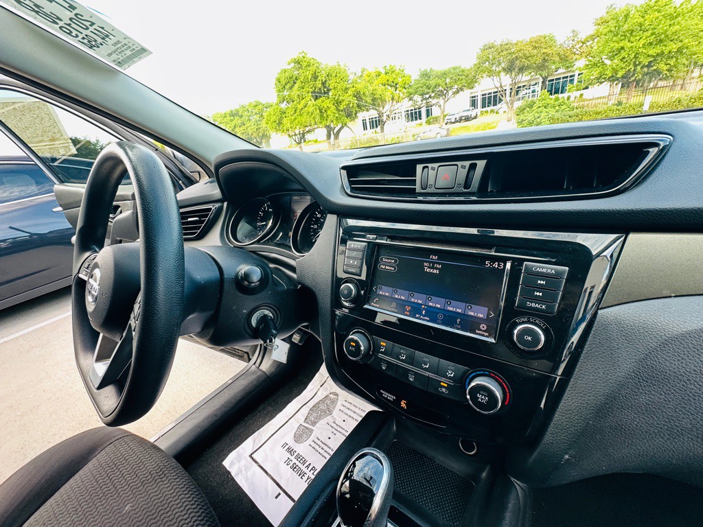 2019 Nissan Rogue Image 27