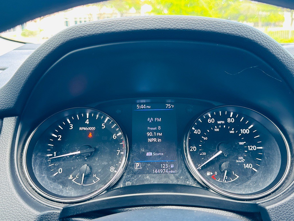 2019 Nissan Rogue Image 28