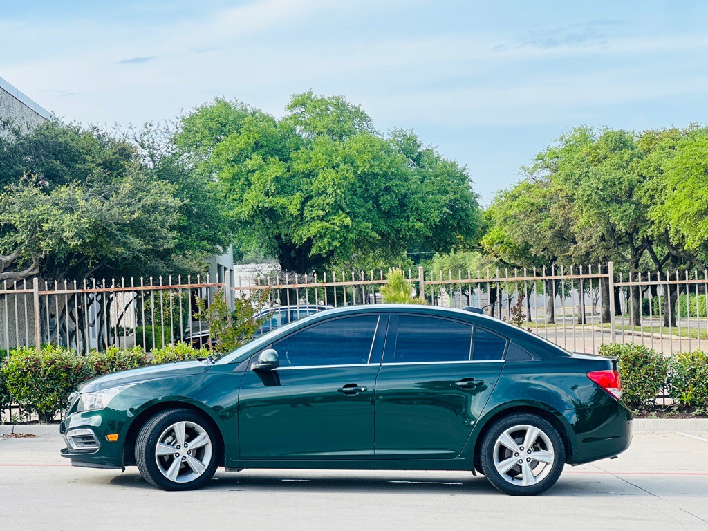 2015 Chevrolet Cruze Image 5
