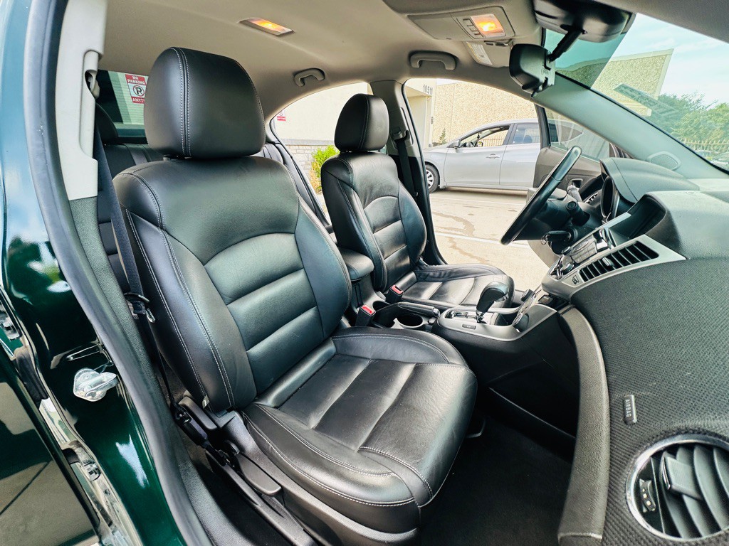 2015 Chevrolet Cruze Image 25