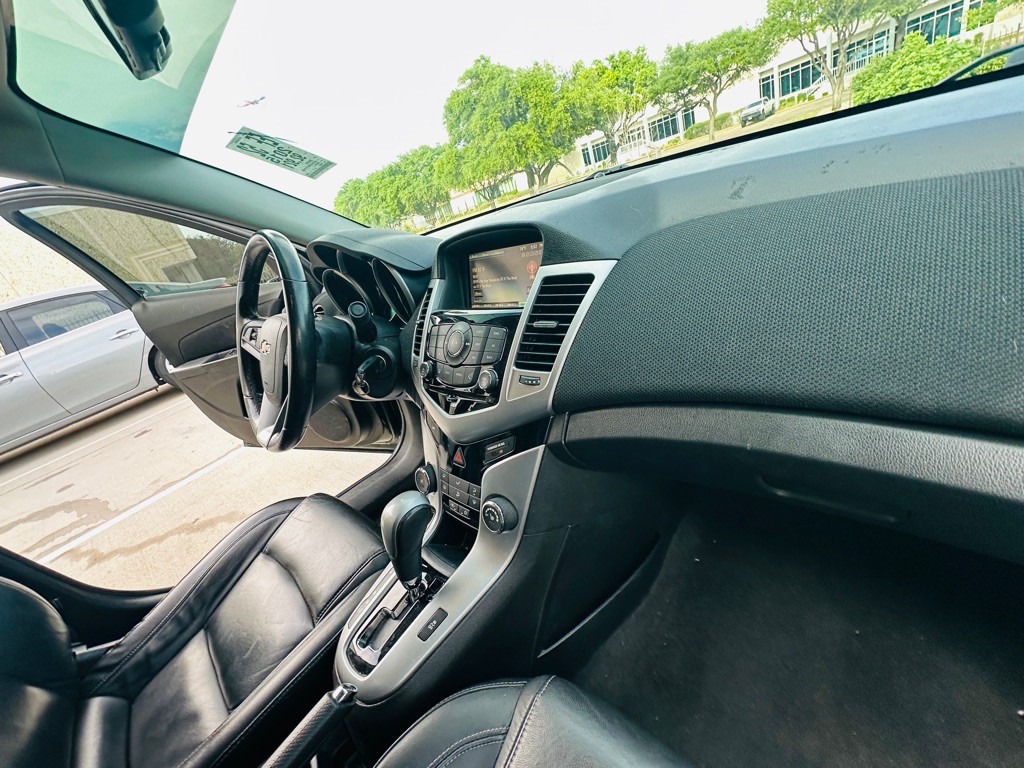 2015 Chevrolet Cruze Image 26