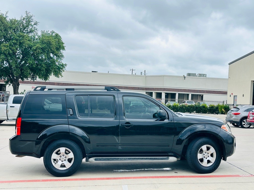 2012 Nissan Pathfinder Image 11