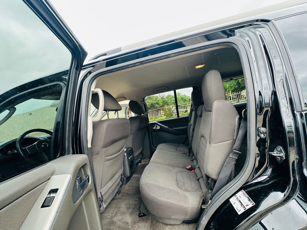 2012 Nissan Pathfinder Image 16