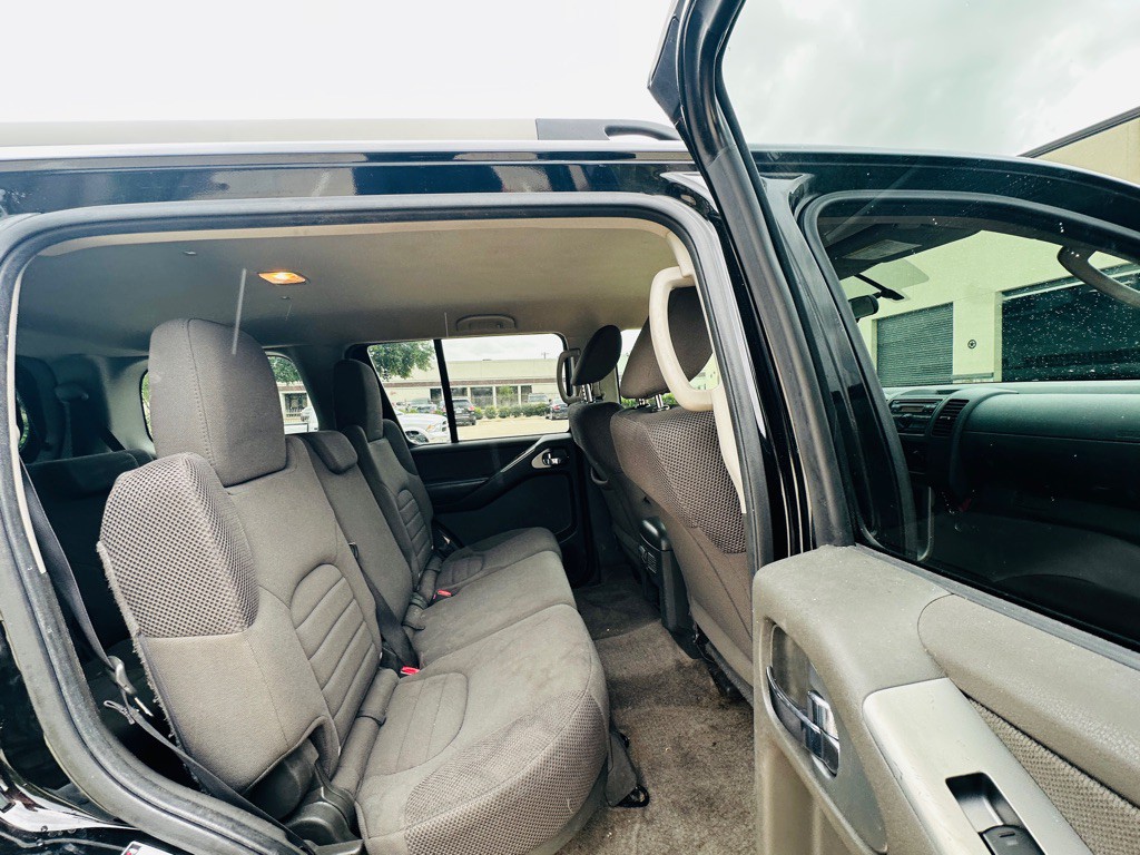 2012 Nissan Pathfinder Image 18