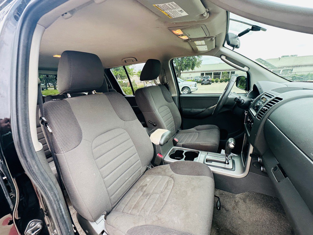 2012 Nissan Pathfinder Image 21