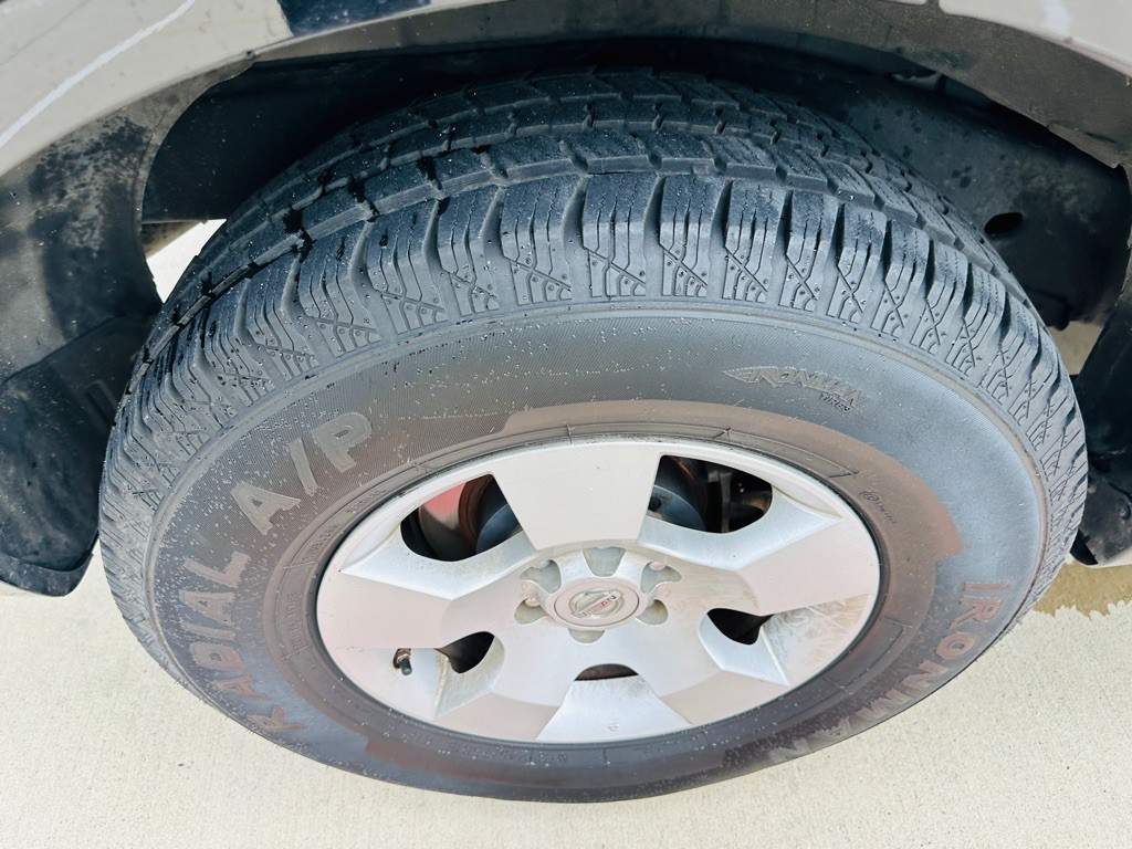2012 Nissan Pathfinder Image 28