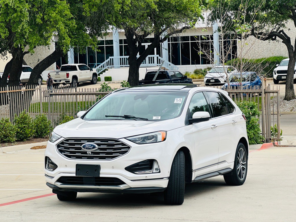 2019 Ford Edge Image 3