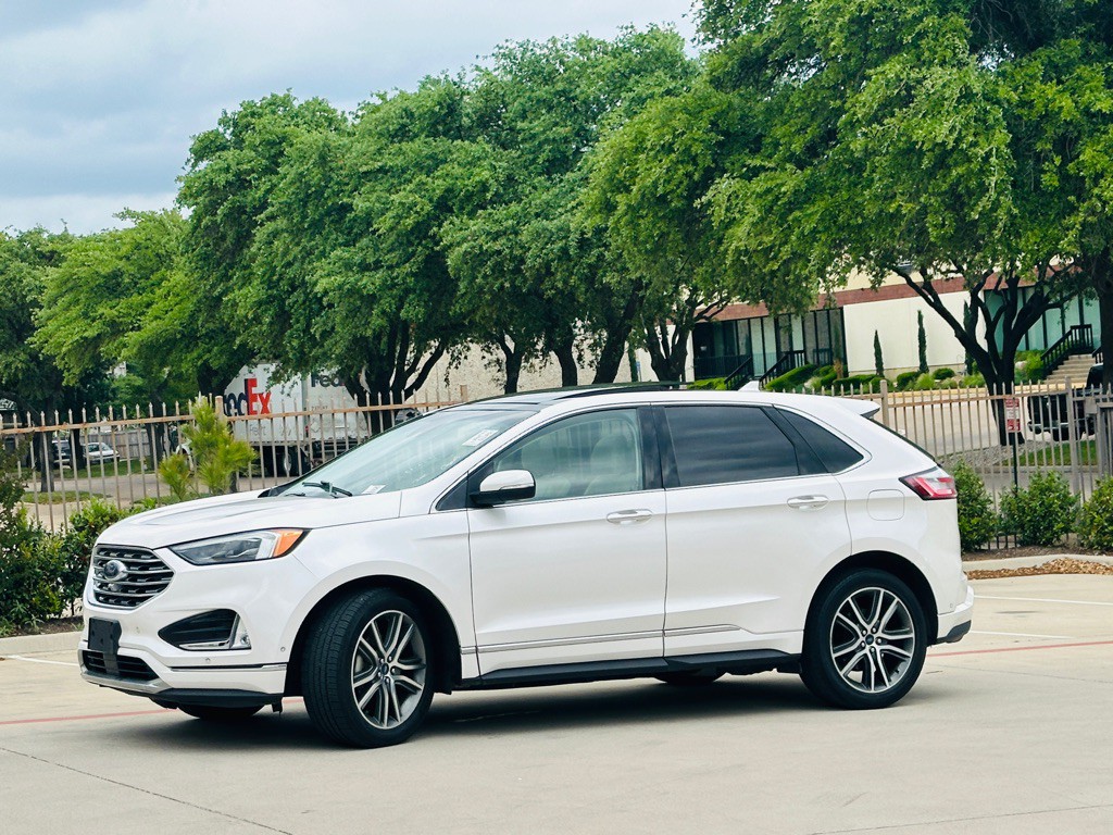 2019 Ford Edge Image 4
