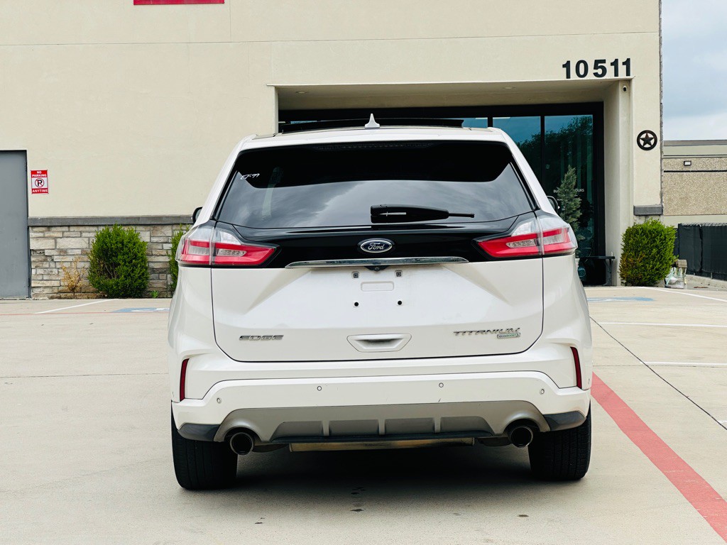 2019 Ford Edge Image 8