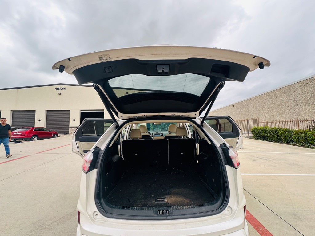2019 Ford Edge Image 17