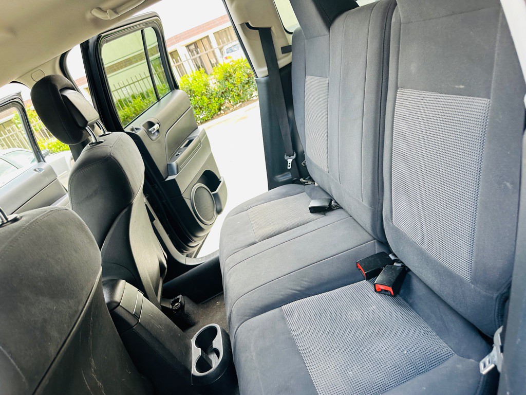 2011 Jeep Patriot Image 16