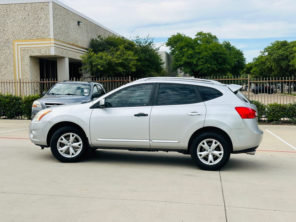 2011 Nissan Rogue Image 5