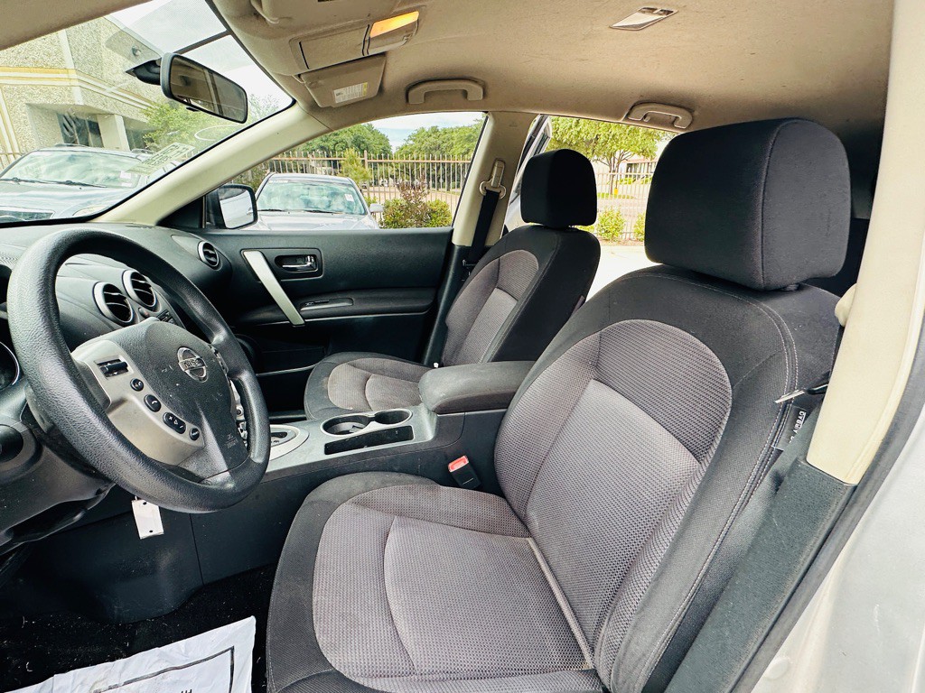 2011 Nissan Rogue Image 12