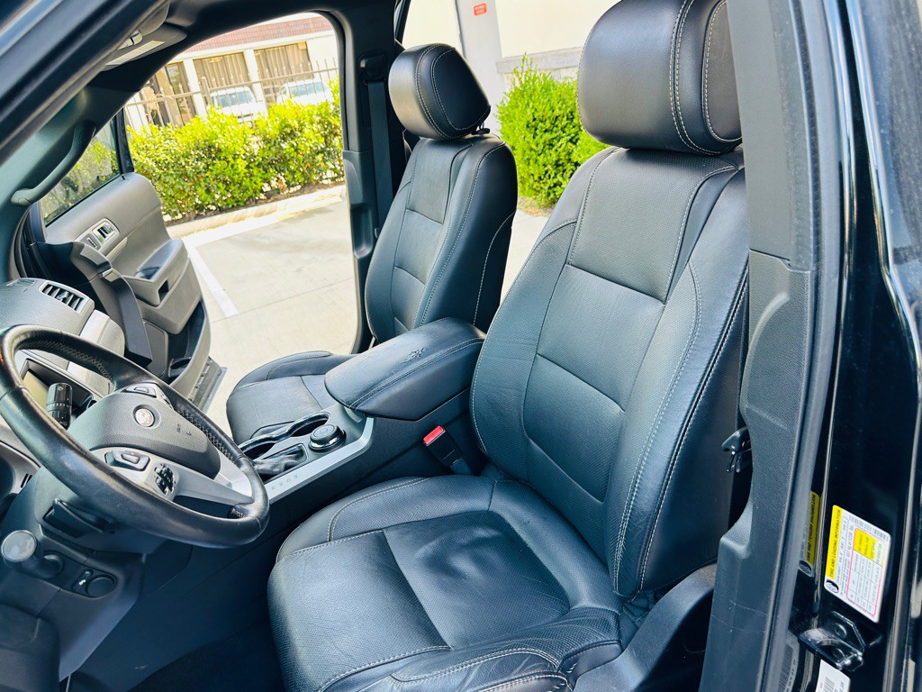2015 Ford Explorer Image 14