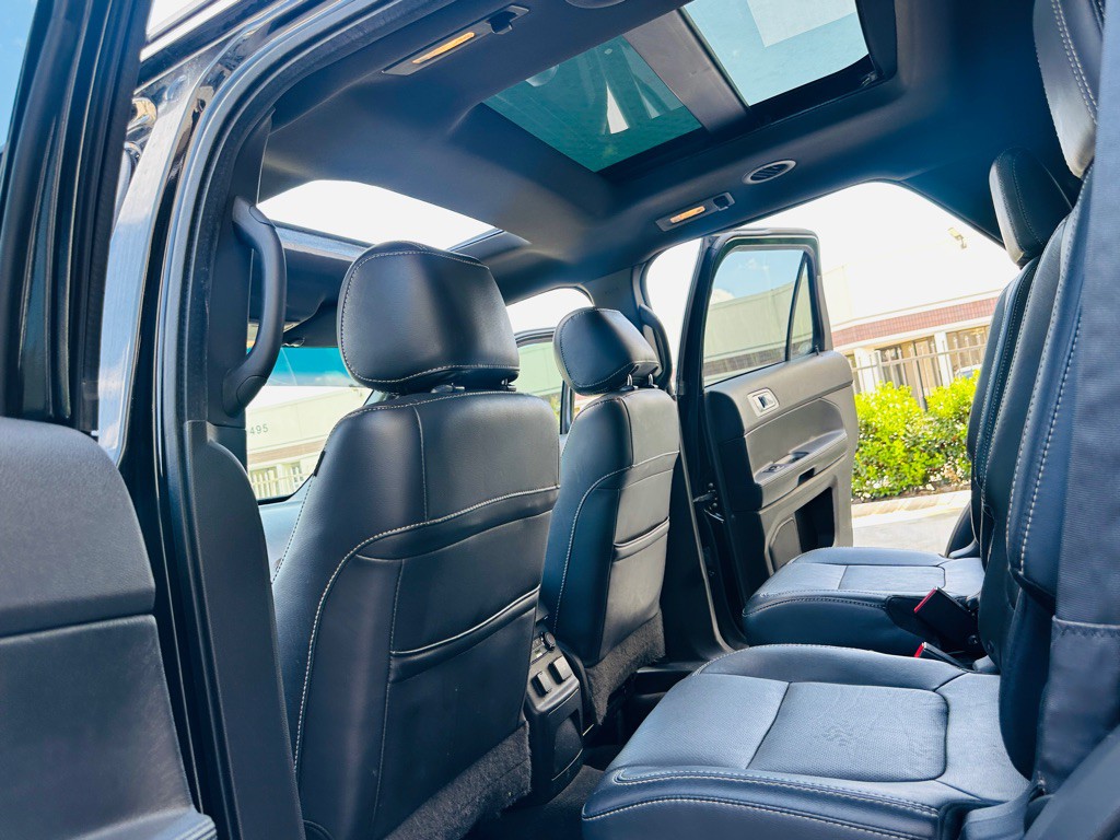2015 Ford Explorer Image 15