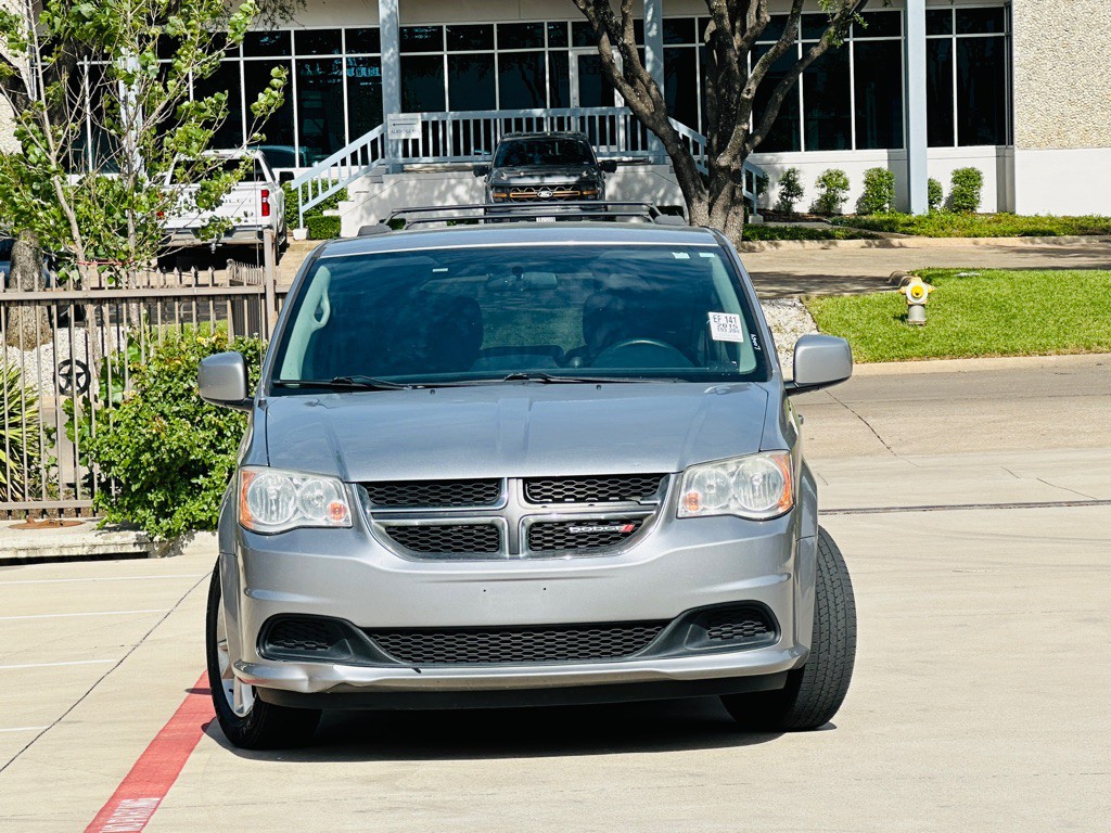 2015 Dodge Grand Caravan Image 2