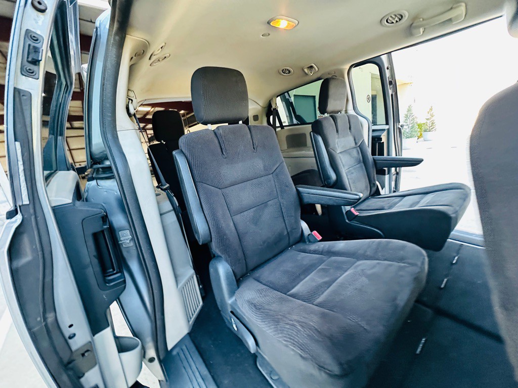 2015 Dodge Grand Caravan Image 23