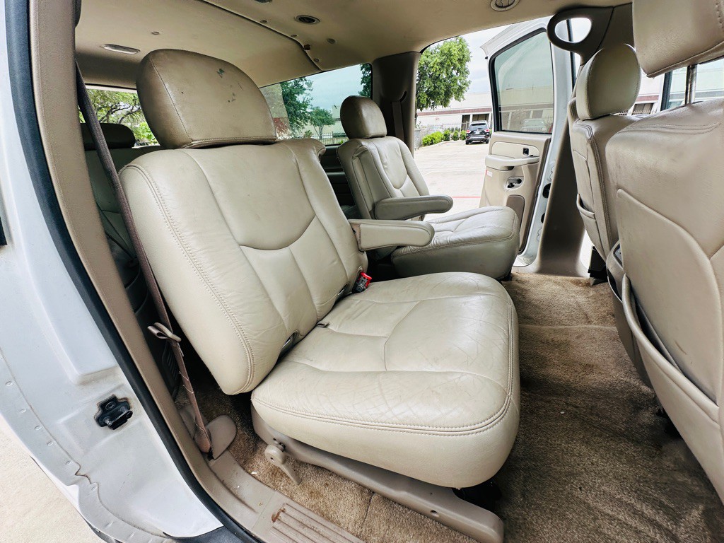 2003 GMC Yukon Image 21