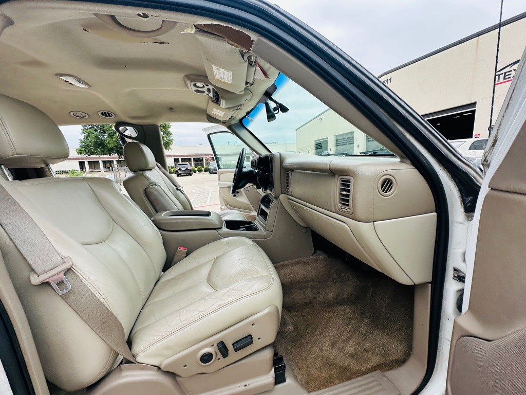 2003 GMC Yukon Image 22