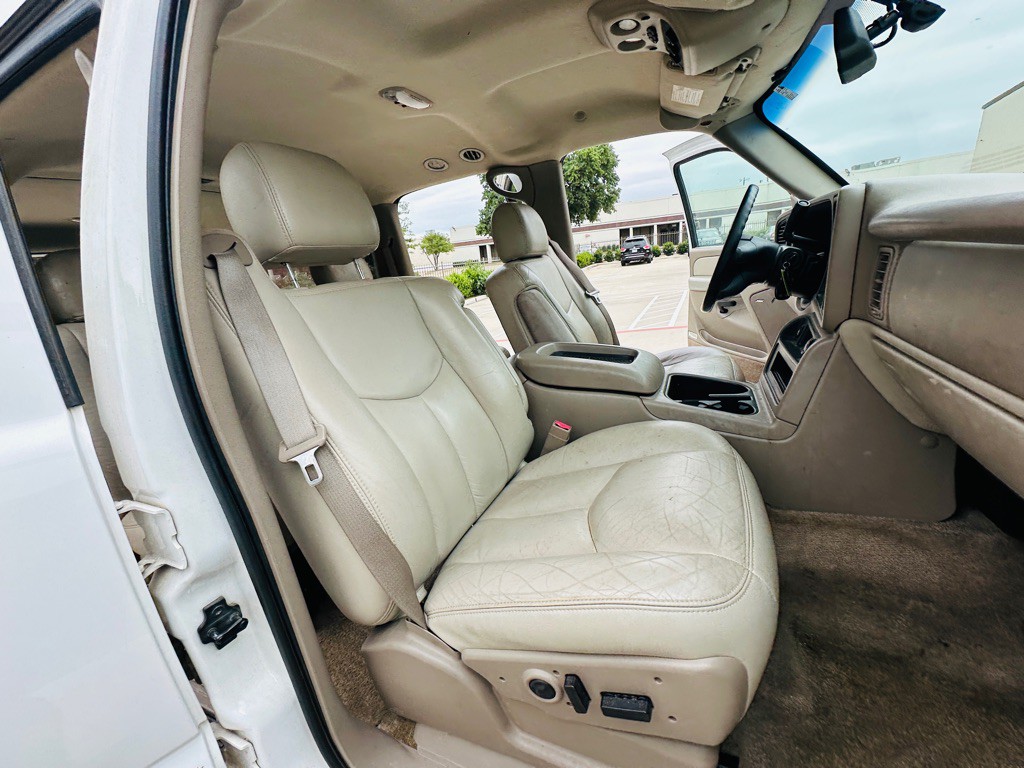 2003 GMC Yukon Image 23