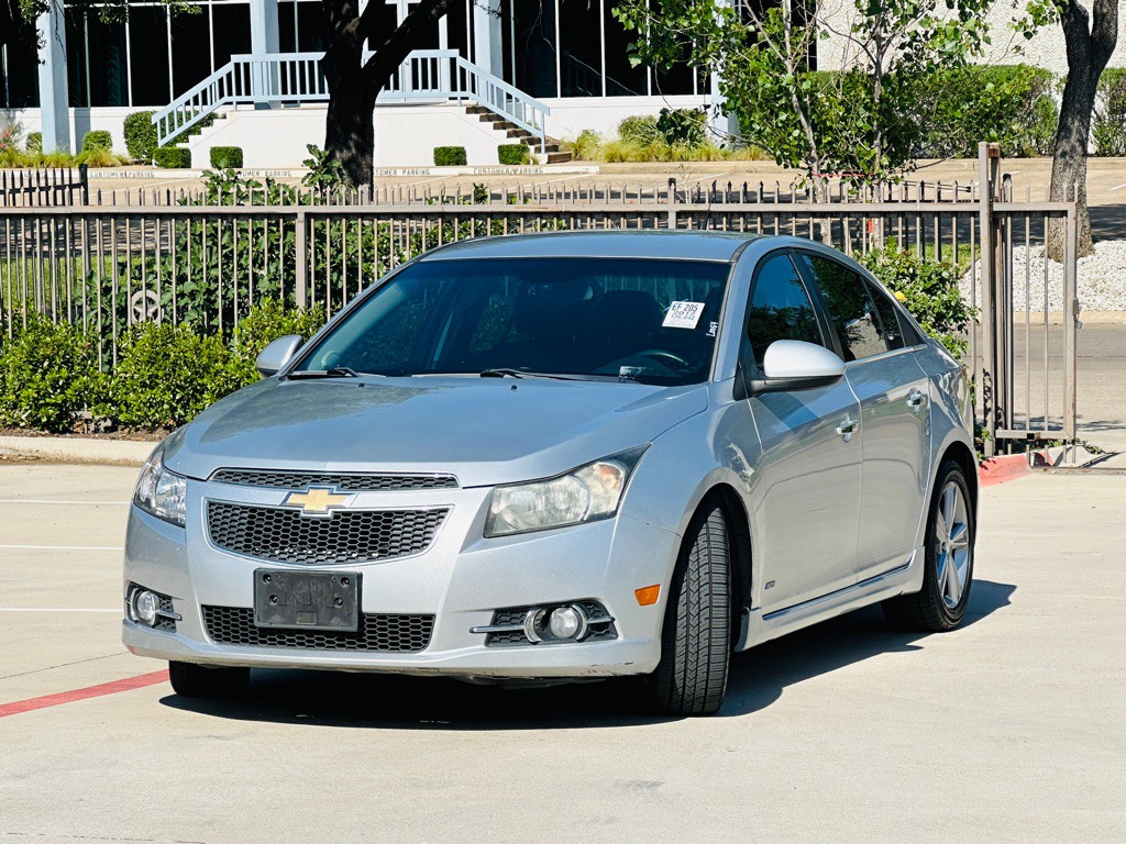 2012 Chevrolet Cruze Image 3