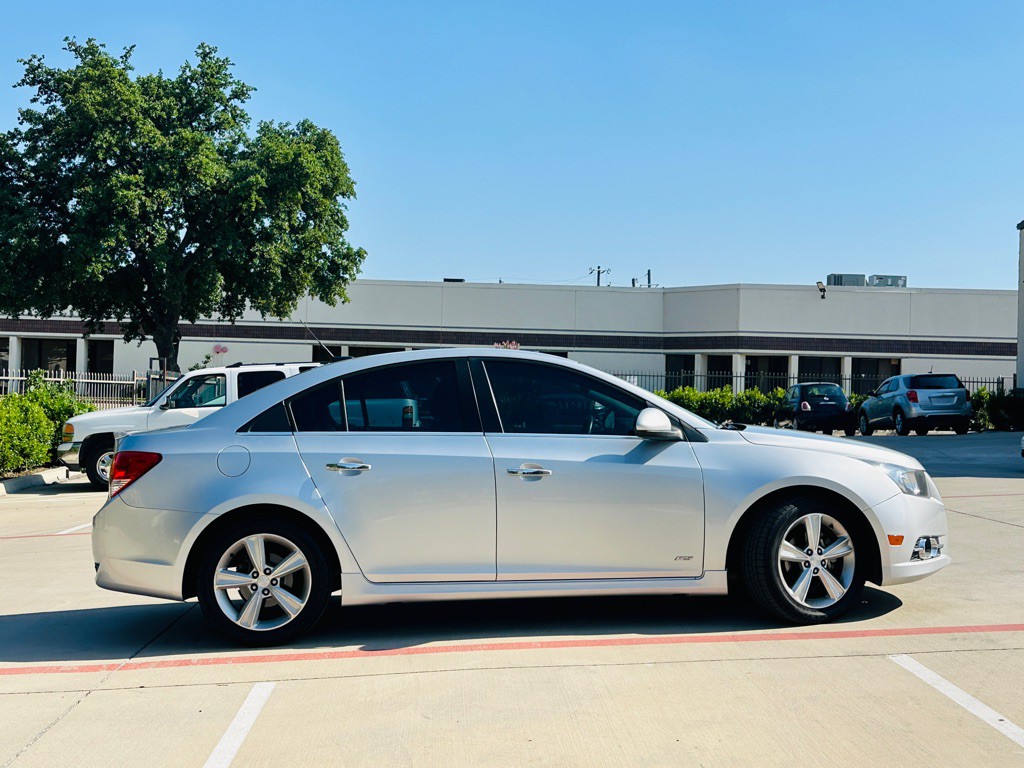 2012 Chevrolet Cruze Image 12