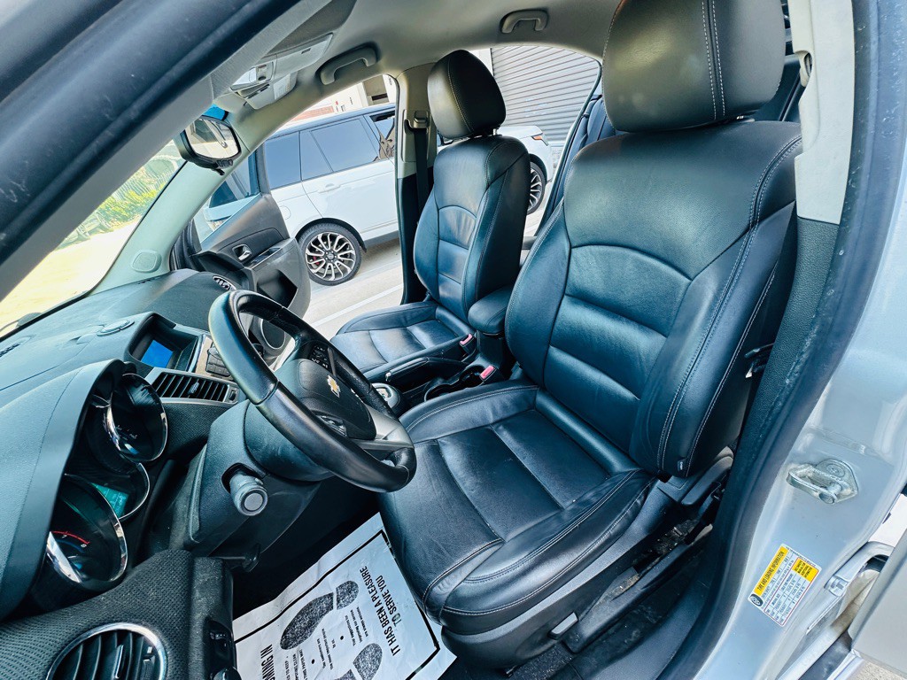 2012 Chevrolet Cruze Image 15