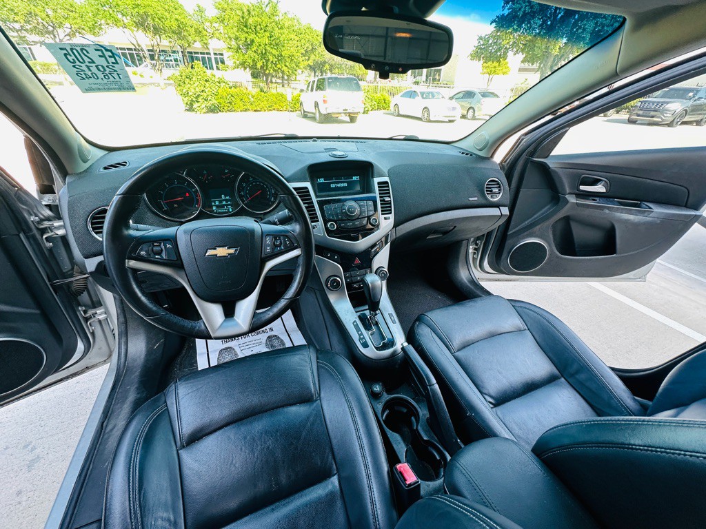2012 Chevrolet Cruze Image 16