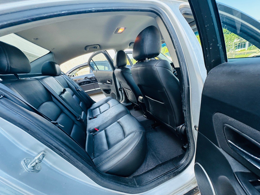 2012 Chevrolet Cruze Image 20