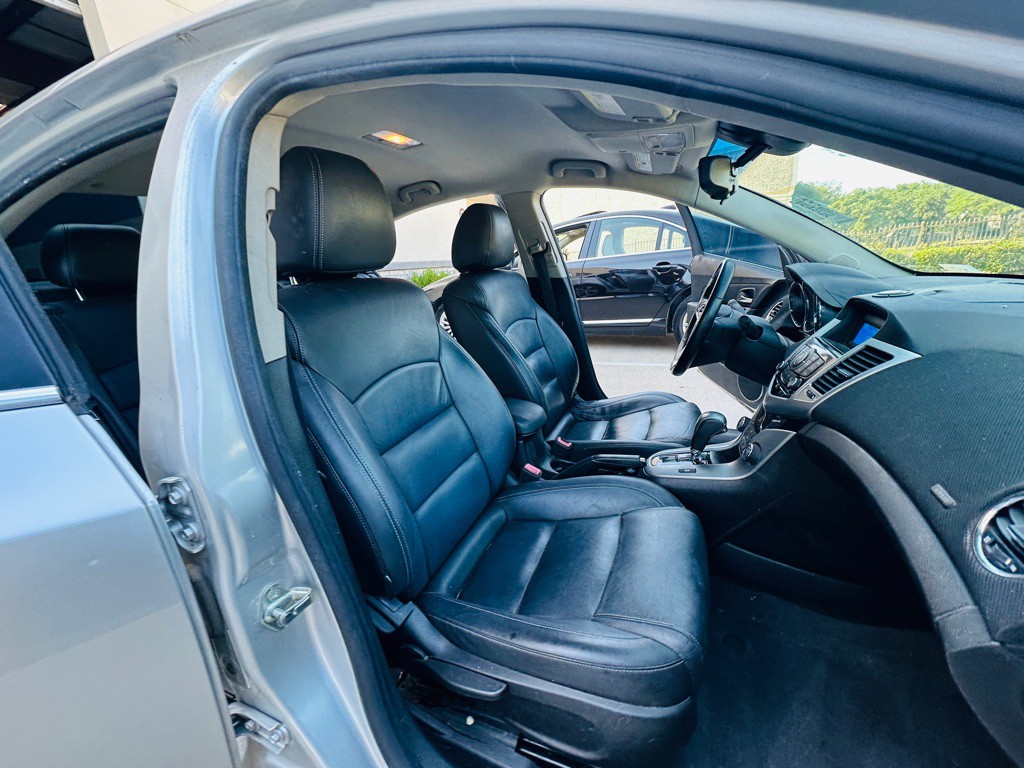 2012 Chevrolet Cruze Image 23