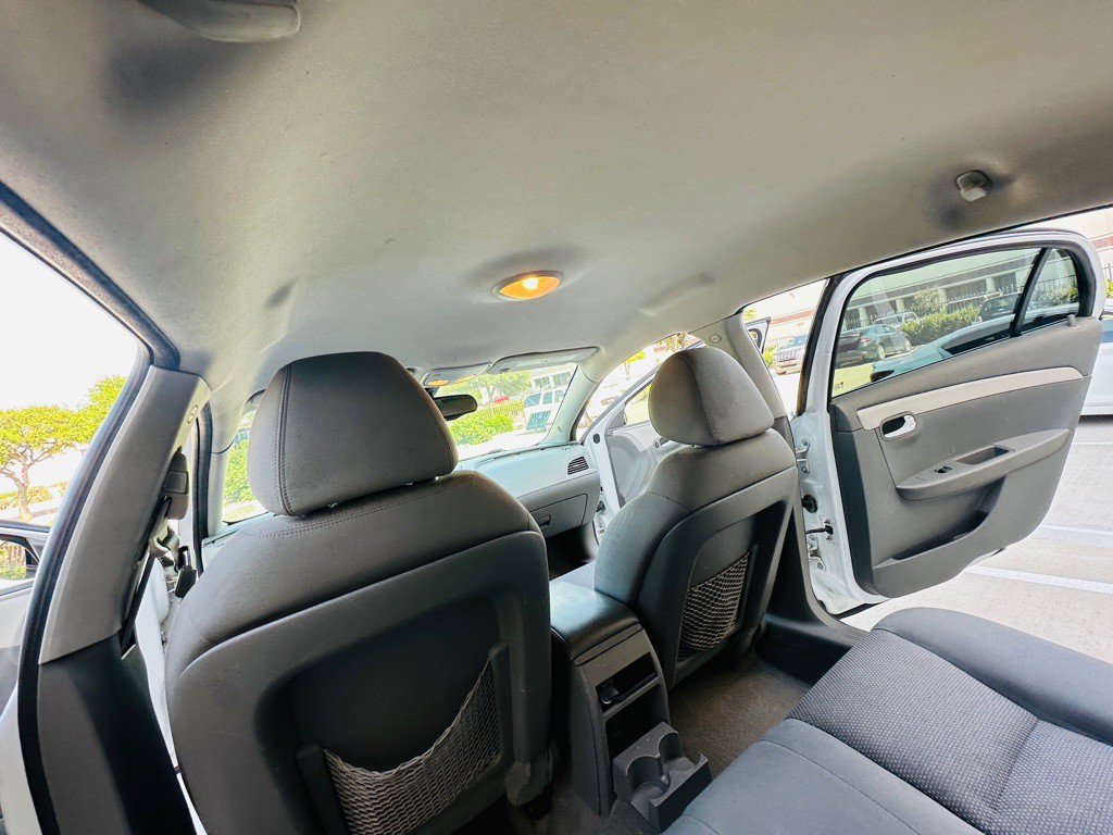 2011 Chevrolet Malibu Image 16