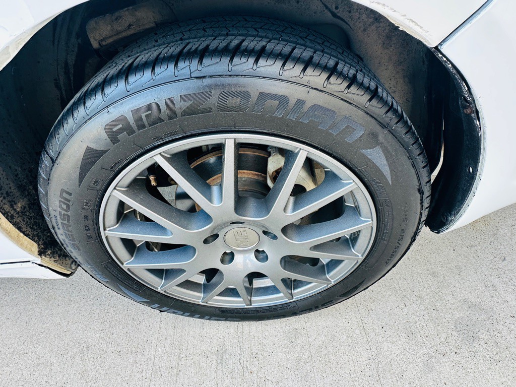 2011 Chevrolet Malibu Image 25