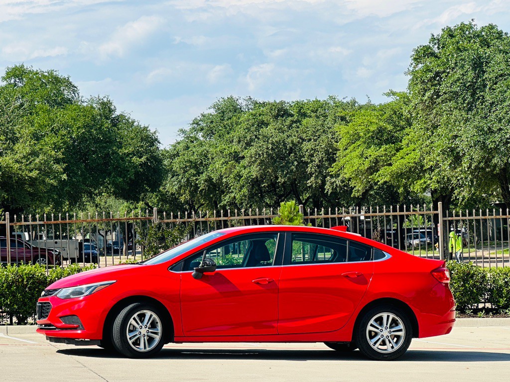 2017 Chevrolet Cruze Image 5