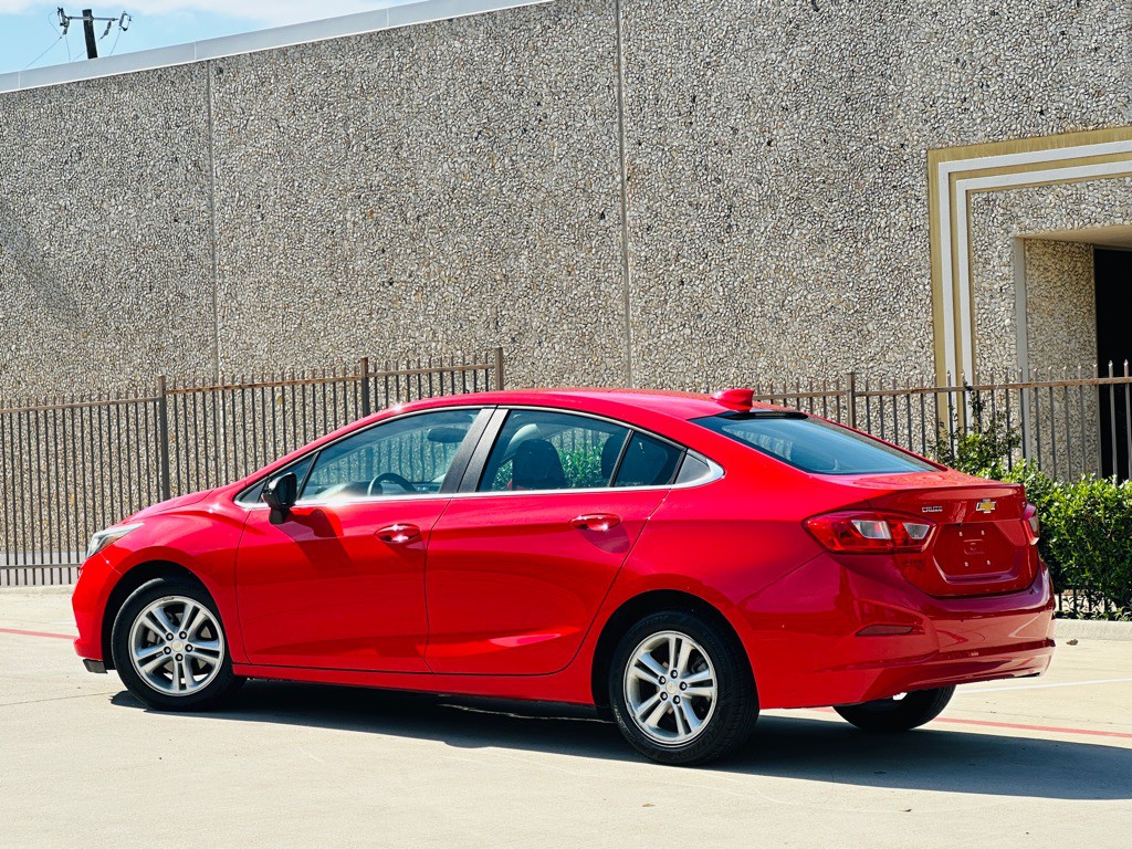 2017 Chevrolet Cruze Image 7